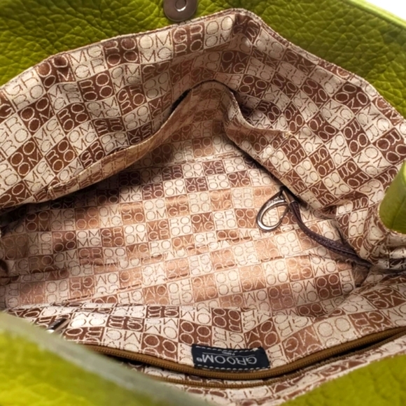 Groom Paris Green Pebbled Leather Shoulder Bag - Picture 5 of 16